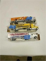 3 Ertl Tractor Trailers As Shown