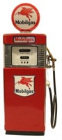 Wayne 605 Mobilgas Gas Pump