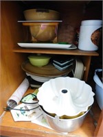 Kitchen Items-Bakeware, Tupperware, Misc.