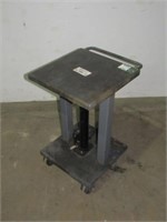 Hydraulic Lift Table-