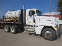 1992 Freightliner FLD120 Mud Mixing Truck,