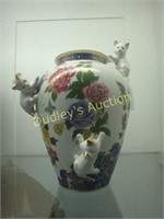 Vase Of Imperial Cats Franklin Mint 11"