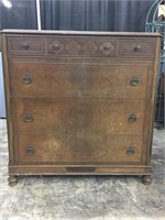 Antique chest of drawers