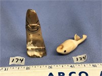 Lot of 2 small ivory carvings: fossilized ivory 2.