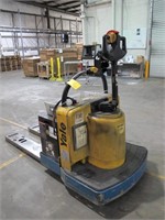 Yale Electric Ride On Pallet Truck