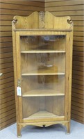 Oak 4-tiered corner cabinet