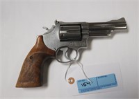 Smith and Wesson .357 Magnum, s/n 4N50941,