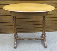 Victorian oak oval parlor table