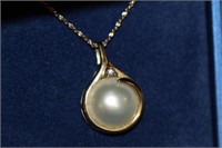 14kt yellow gold Mabe' Cultured Pearl & Diamond