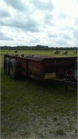 New Holland Manure Spreader Model 675