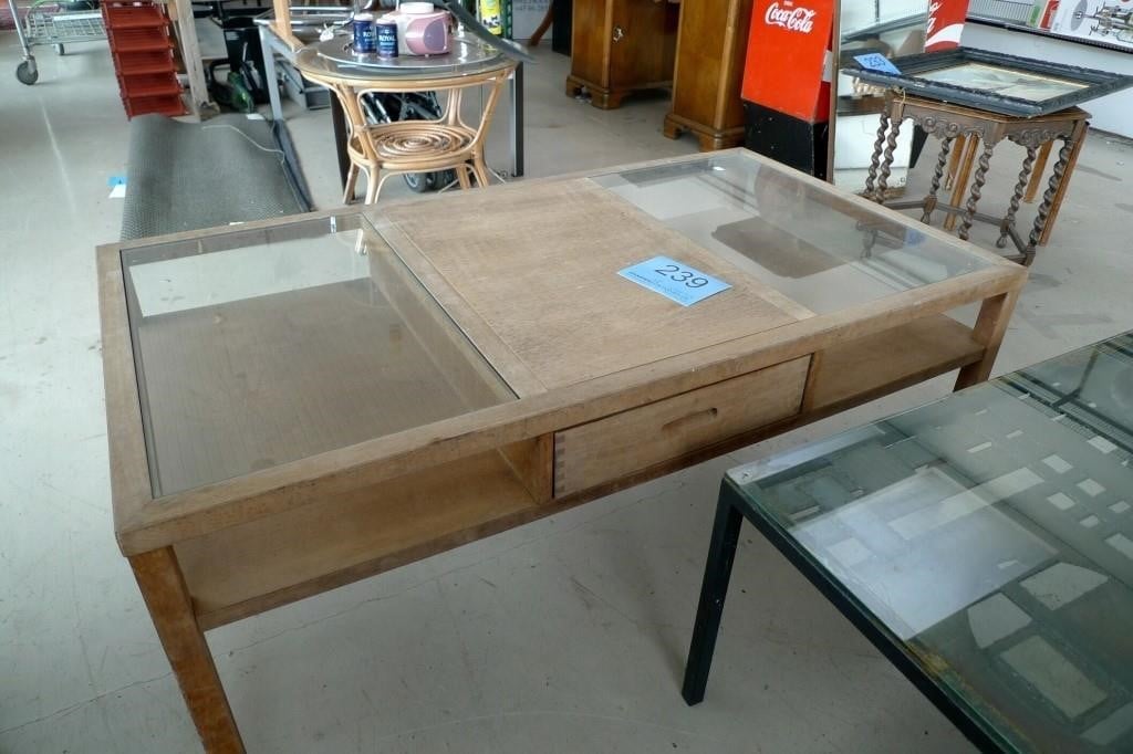 Sofabord delt træ- og glasplade | Campen Auktioner A/S