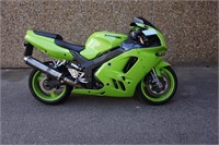 MC Kawasaki ZX 900 cc MOMSFRI