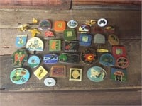 33 small Rally badges