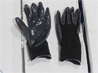 (approx 400) Pairs of Non-Slip Gloves-