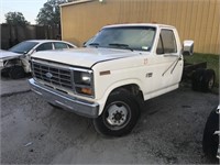 1984 Ford F350 Chassis and Cab