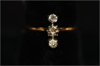 14kt yellow gold Ladies Diamond Ring, 3 diamonds