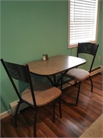 Cramco Coffee Table & Chairs Set