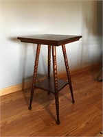 Vintage Parlor or Plant Table