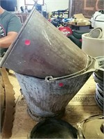 Fireplace bucket and steel bucket to go