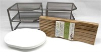 5 Corelle platters, 2 PlateRacks & Bamboo Knife