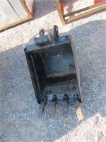 Loader Backhoe Bucket w/Teeth