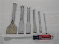 Tools - 7 chisels