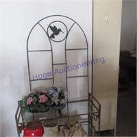 Glass shelf, pots, clothes pins, garden arch