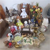 Figurines, angels candles, wooden mini chair