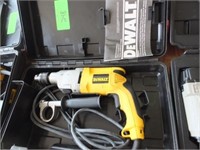 Dewalt DW515 5/8" VSR Hammer Drill
