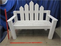 white wooden 4ft wide bench