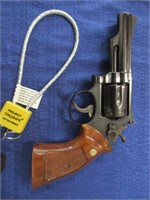 smith & wesson .357mag revolver