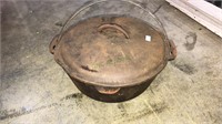 Cast iron 10 inch Dutch oven with the bell handle