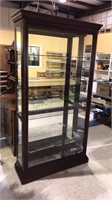 Cherry display cabinet with five glass shelves,