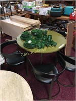 ROUND TABLE W/ 4 CHAIRS, 1 LEAF