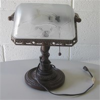 Working Old Fashioned Desk Lamp