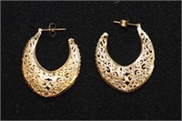 14kt yellow gold Hoop Earrings 1.9 grams tw