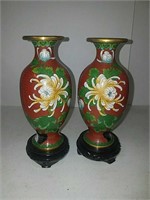 Two poisoning vases with wood stands