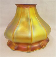 Quezell Iridescent Art Glass Lamp Shade