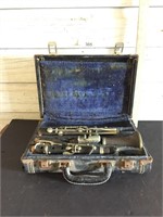 VINTAGE CLARINET WITH CASE
