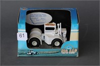 BIG BUD HN 250 TRACTOR WITH BOX - 1/64 10TH
