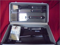 BBQ tool set in case