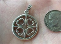 sterling silver round pendant (no chain)