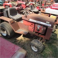 Wheel Horse D-200 Lawn & Garden Tractor