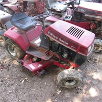 Wheel Horse 211-4 Lawn & Garden Tractor
