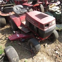 Wheel Horse 211-4 Garden & Lawn Tractor