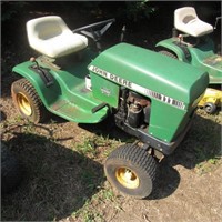 John Deere 111 Garden Tractor