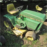 John Deere 212 Garden Tractor