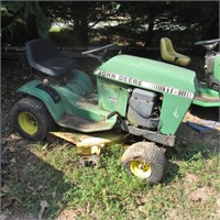 John Deere 116 Garden Tractor