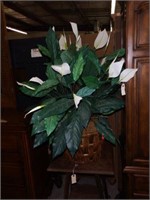 Lot #113 Faux day lily potted plant