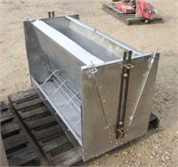 Stainless Steel 10 Hole Pig Feeder, 50"x30"x24"